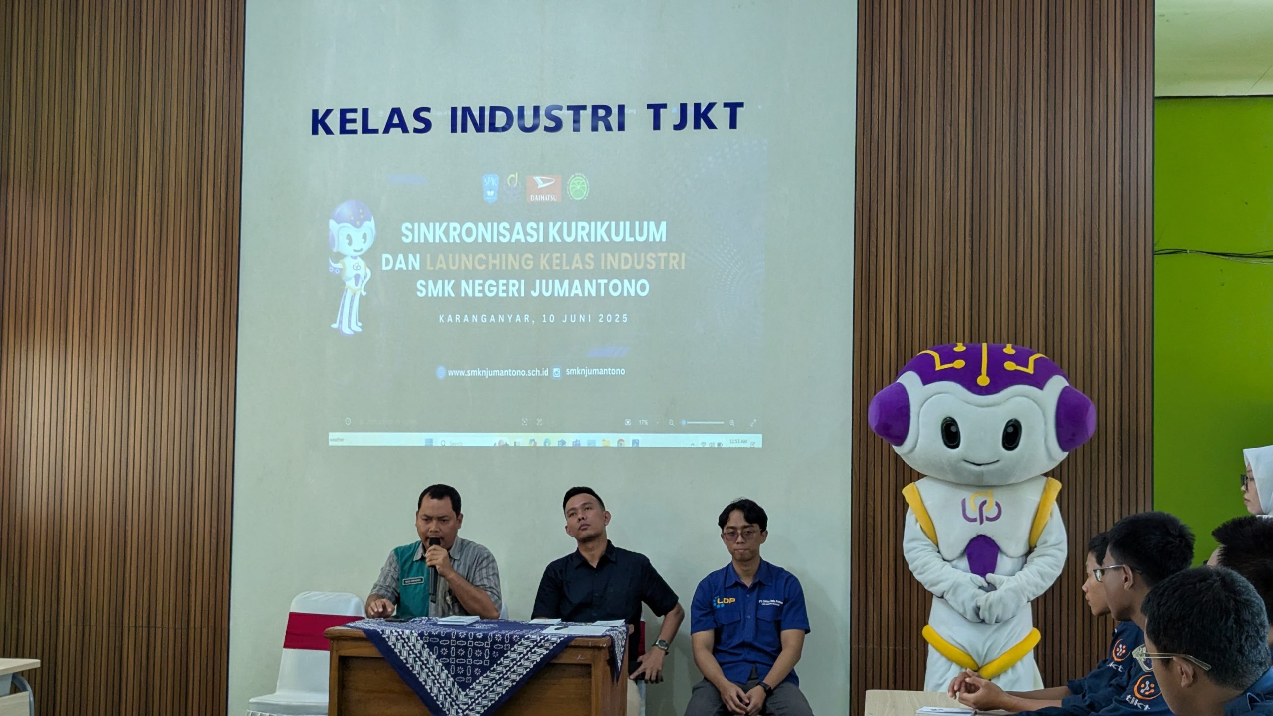 SMK Negeri Jumantono Luncurkan Kelas Industri Bersama PT Lintas Data Prima