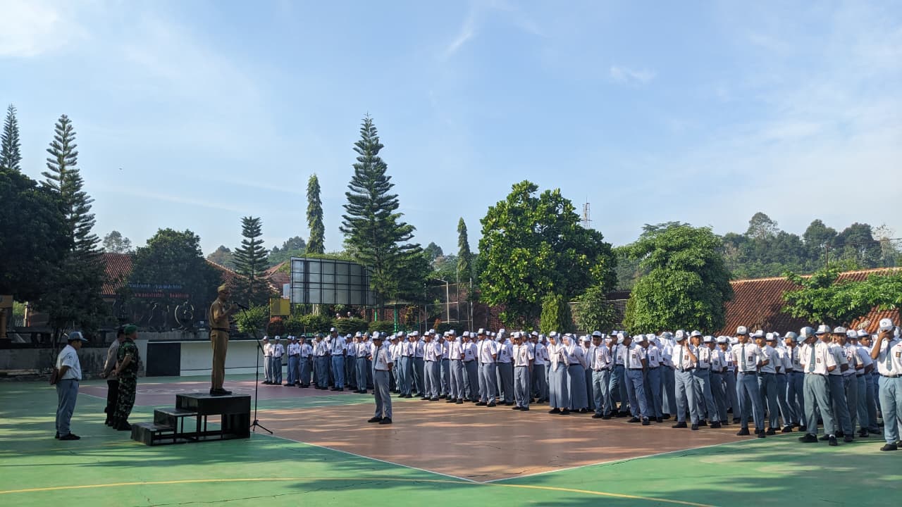 Upacara Senin Pagi di SMK Negeri Jumantono Angkat Tema Demokrasi dan Penguatan Karakter