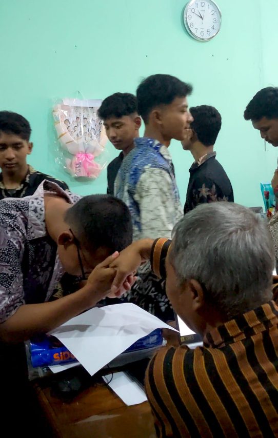 Murid Kelas XII SMK Negeri Jumantono Mohon Restu Warga Sekolah untuk Mengikuti PSAJ